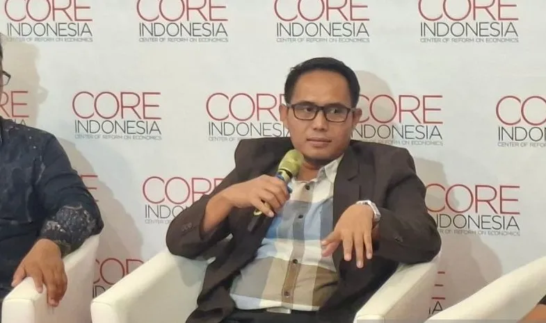 CORE Indonesia menilai investasi menjadi kunci pertumbuhan ekonomi 8%. Pemerintah perlu menggenjot modal swasta dan menjaga investasi BUMN.