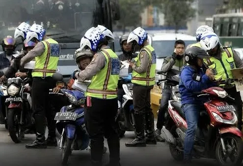 Operasi kendaraan oleh aparat kepolisian