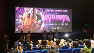 Bikin Warga Bandung Ngakak! Film Siti Si Vampir Hadirkan Kisah Kocak Gadis Rusun yang Ingin Naik Kelas