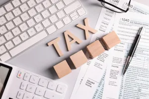 Penerimaan Pajak Tembus Rp1.619 Triliun, Defisit APBN RI Susut Tajam!
