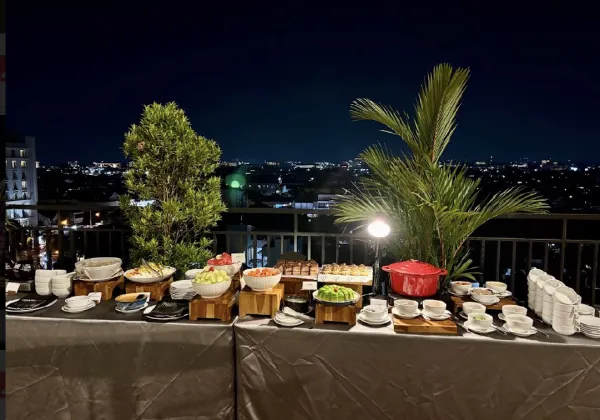 Nikmati BBQ All You Can Eat di Rooftop 1O1 STYLE Yogyakarta Malioboro, Cukup Rp135 Ribu