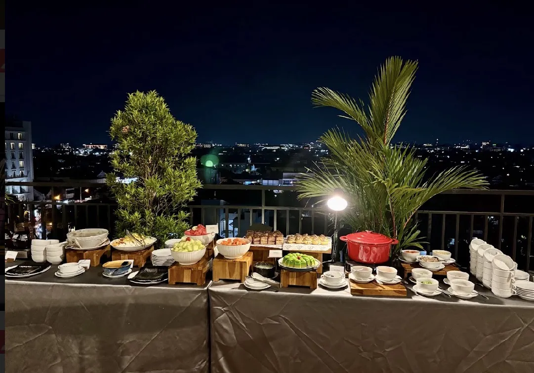 Nikmati BBQ All You Can Eat di Rooftop 1O1 STYLE Yogyakarta Malioboro, Cukup Rp135 Ribu