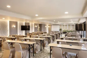 1O1 Style Yogyakarta Malioboro Tawarkan Fasilitas Meeting Room Stylish dan Fungsional di Pusat Kota Jogja