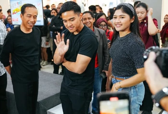 Ketua Umum Partai PSI, Kaesang Pangarep dan Presiden RI Joko Widodo. (Instagram.com/@kaesangp)