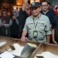 Direktur Pengawasan Penerapan Standar Keamanan Pangan Bapanas Anas Yalitoba di Pasar Suryakencana, Bogor. (Dok. Tim Komunikasi Bapanas)