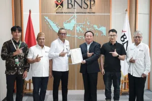 Perkuat Kompetensi Halal Internasional, 60 Orang dari 5 Lembaga Luar Negeri Terima Sertifikat BNSP