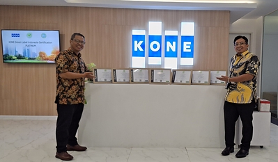 KONE Indonesia menetapkan standar baru di industri sebagai perusahaan pertama yang meraih  Sertifikasi Green Label Platinum